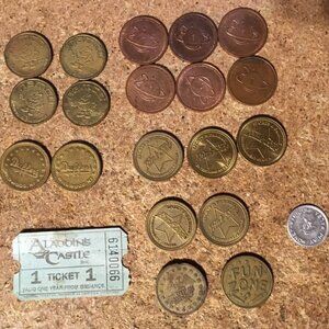 LOT OF 20 AMUSEMENT PARK GAME TOKEN RINK SIDE SPORTS NAMCO ALADDIN'S CASTLE